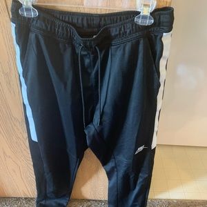 Nike men’s joggers.